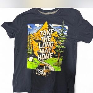 Old Navy Graphic Tee with Mountain Print
